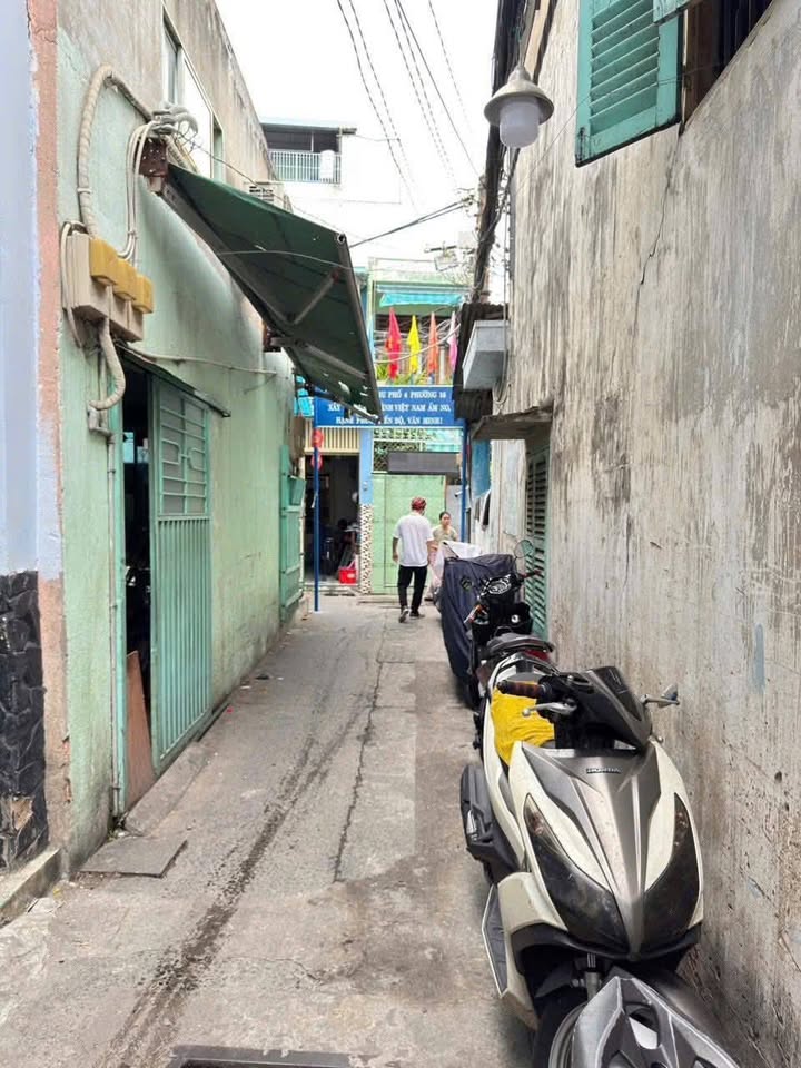 Nhà Chính Chủ Bán Gấp Hẻm 2.5m Đoàn Văn Bơ, Q4 - 32m², 1.75 Tỷ