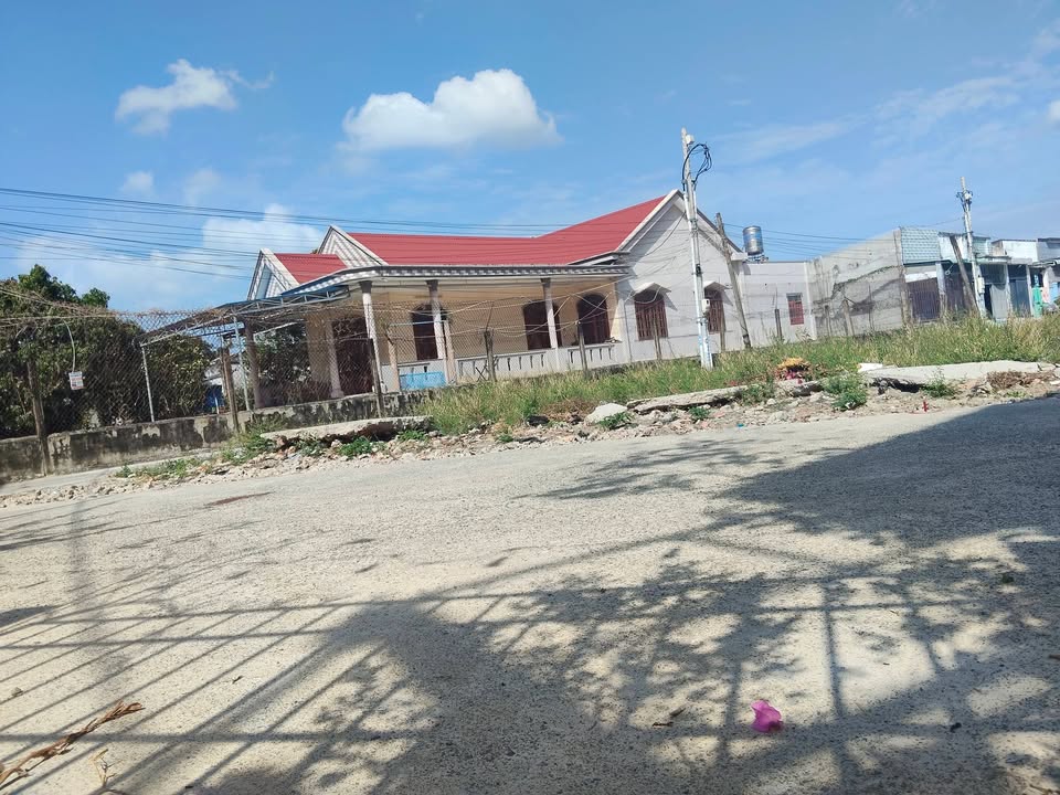 Bán đất Long Hải 80m² mặt tiền bê tông, ô tô thông thoáng - Giá 1.65 tỷ có thương lượng