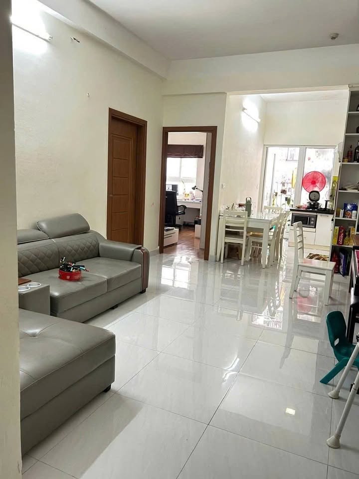 Bán gấp căn hộ 68m² B Gemek 1 Tower, Lê Trọng Tấn - Full nội thất