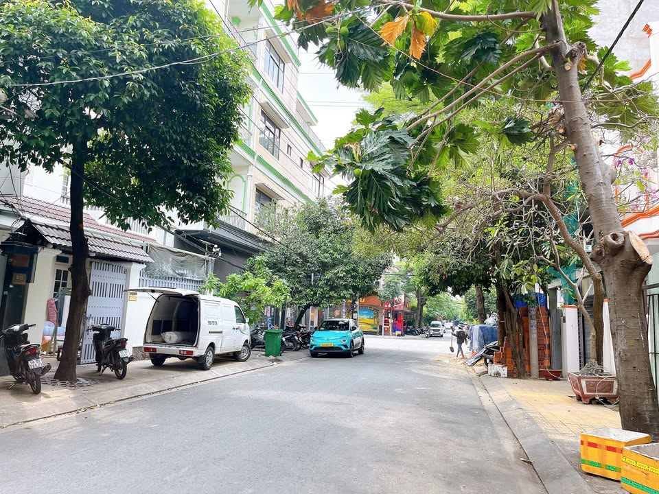 Nhà Hẻm 10m Tân Sơn Nhì, Tân Phú - 81m² Giá 12 Triệu/Tháng