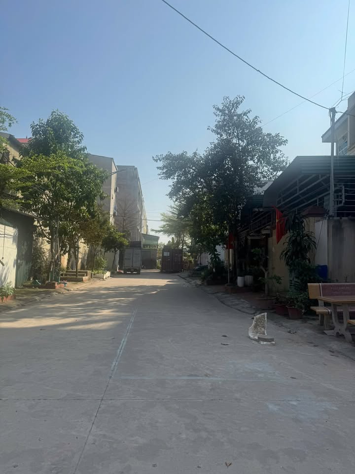 Nhà 3 Tầng Làn 2 Đường 36 Quế Võ - 134m² Sẵn Sàng Vào Ở Ngay