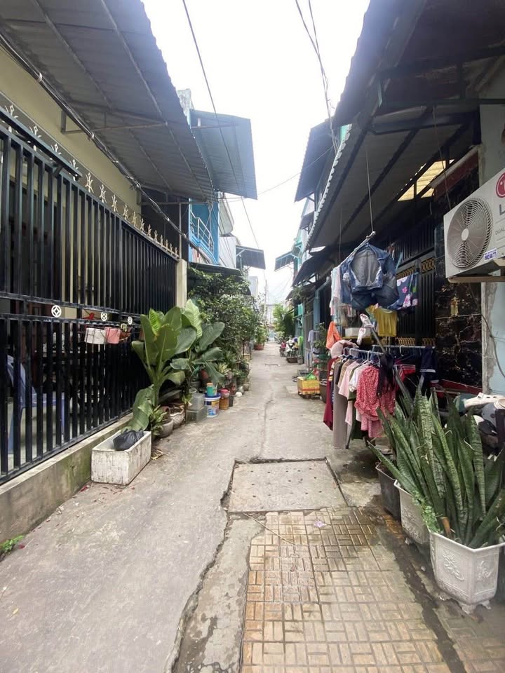 Nhà 2 Tầng 21m² Lô Góc Võ Văn Kiệt, Quận 8 - Dưới 1 Tỷ