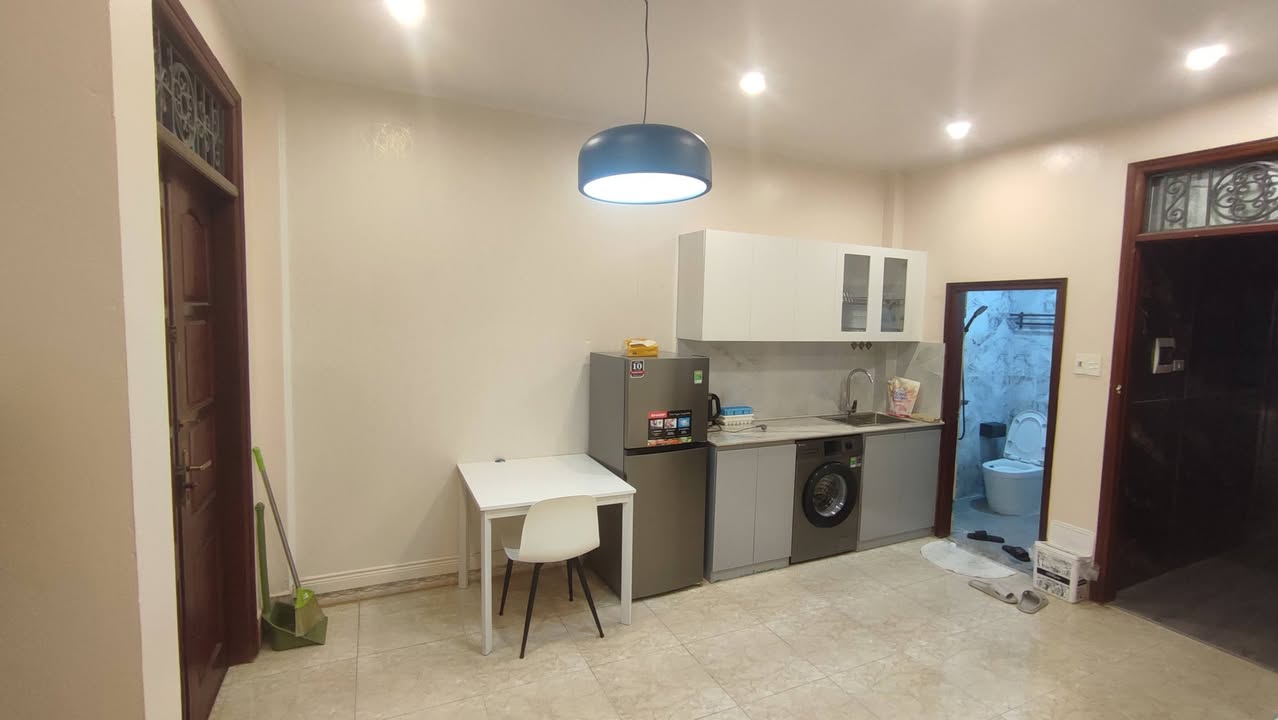 Căn hộ Liễu Giai 35m² 6.5 triệu - View đẹp