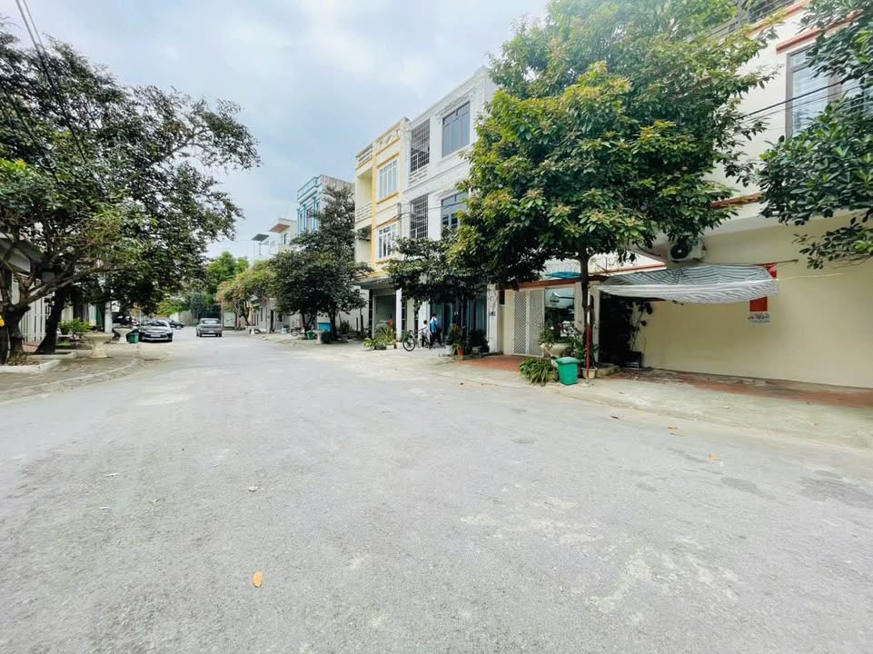 Đất nền Quảng Hưng, TP Thanh Hóa - 68.2m² hướng Đông Nam, Sổ đỏ sẵn sàng