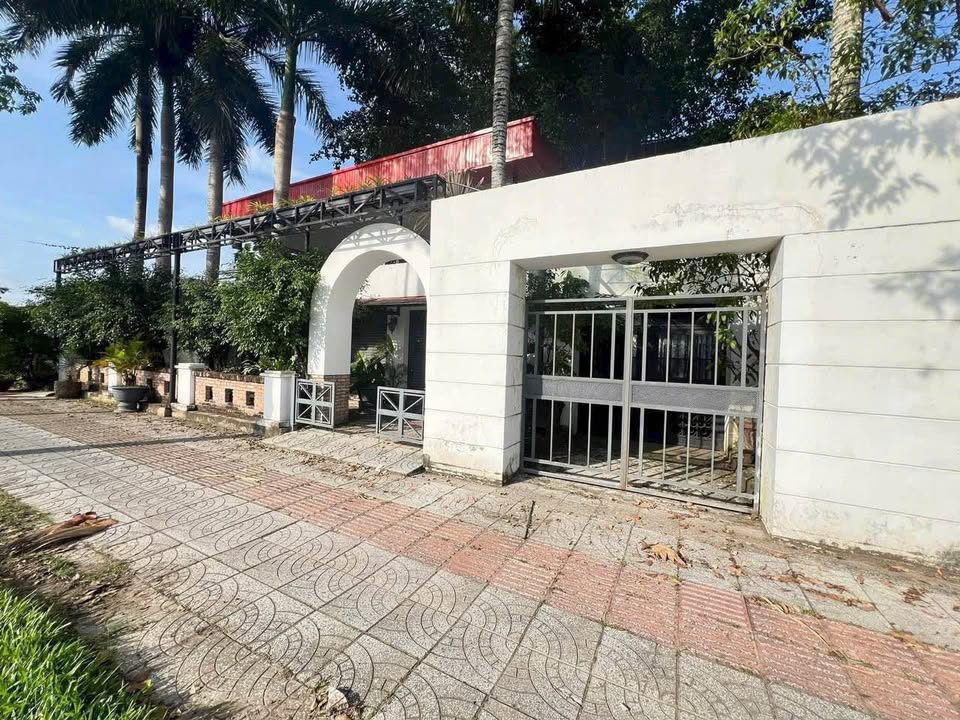 Cho thuê Biệt thự Sân vườn Mặt tiền Võ Văn Kiệt, Cần Thơ - Kinh doanh liền 30 triệu/tháng