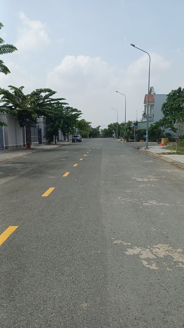 Đất Vàng Tân Uyên 435m² Mặt Tiền DT746B - Giá 6 Tỷ/Tổng DT