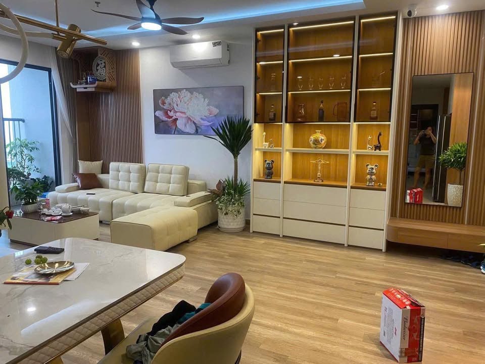 Bán Gấp Căn Góc 114m² Wisteria - View Đại Lộ Bình Minh 7.5 Tỷ