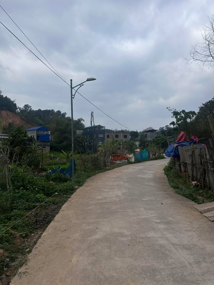 Bán đất Sông Hiến, Vĩnh Yên 90m² - Sổ đỏ chính chủ, ô tô vào nhà