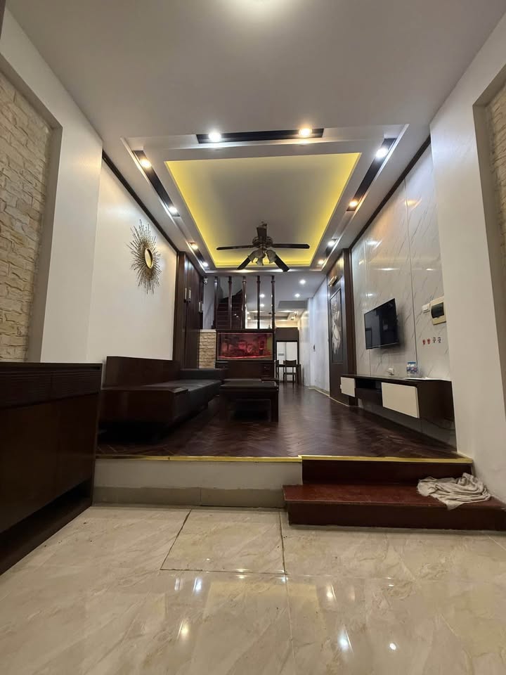 Nhà 48m² Đống Đa, 4 Tầng, 2 Thoáng - Sát Chợ Khâm Thiên, Giá 11.8 Tỷ