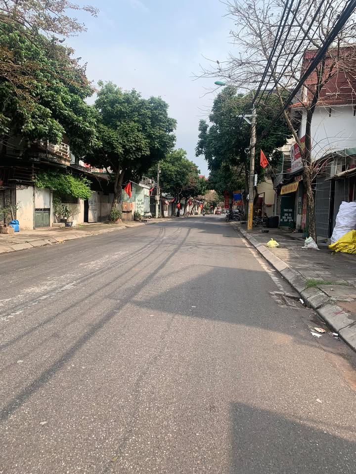 Bán Đất Mặt Đường Kinh Doanh Ngọc Hồi - 70m² - 12.2 Tỷ - Cơ Hội Đầu Tư Vàng