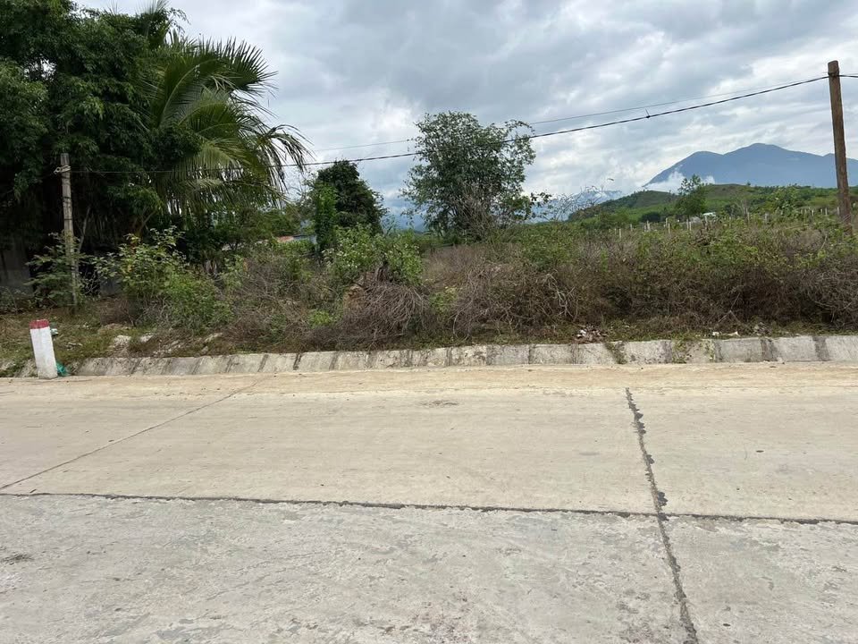 Bán Đất Nền 582m² Sổ Hồng Sẵn, Gần Suối Khoáng Nóng Khánh Hòa - Giá 399 Triệu