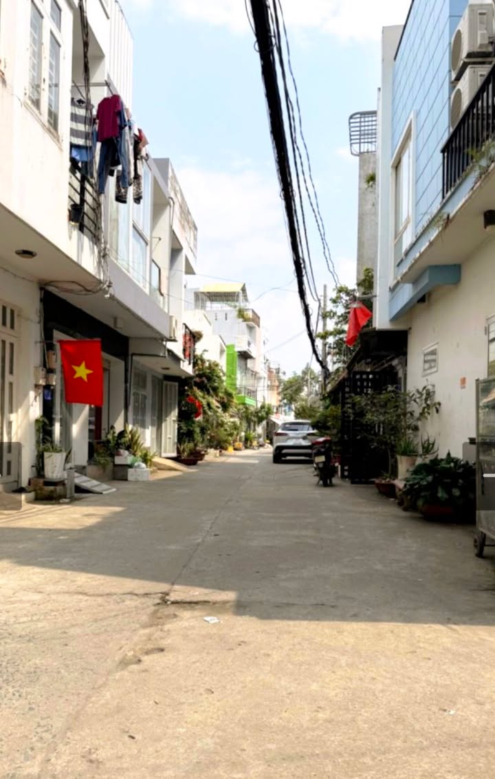 Đất nền Dĩ An Huỳnh Tấn Phát 100m² 5,69 tỷ - Sổ đỏ