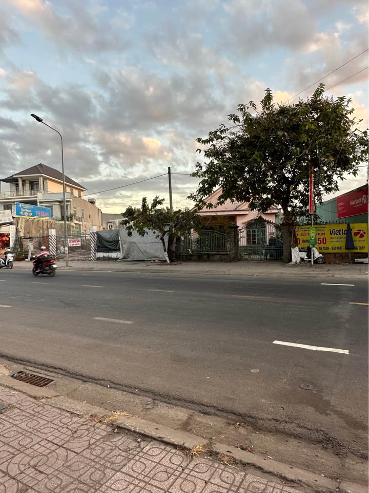 Mặt bằng kinh doanh mặt tiền Hùng Vương, Trảng Bom - 1000m², sẵn sàng đón đầu cơ hội