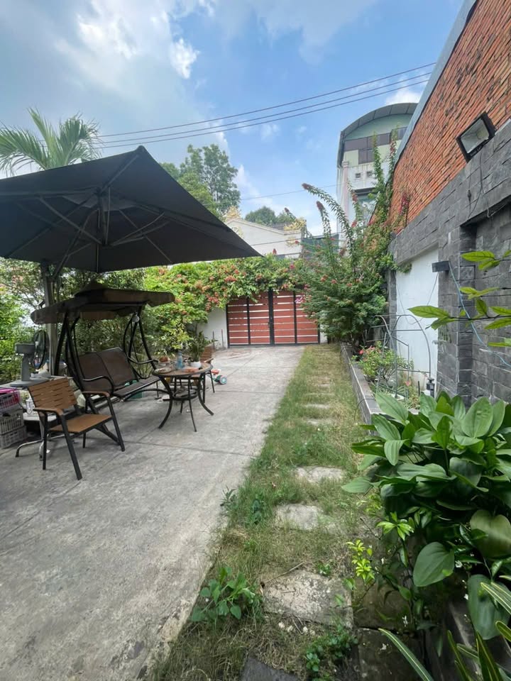 Biệt thự sân vườn mặt tiền 442.3m² TP. Thủ Đức - Giá 37.6 tỷ TL