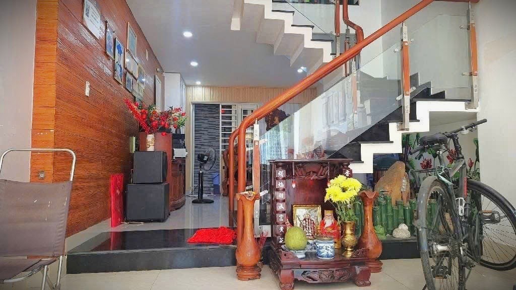 Nhà Phố Hà Huy Giáp, Q12 - 60m², Gần Sân Bay, Giá 6.9 Tỷ
