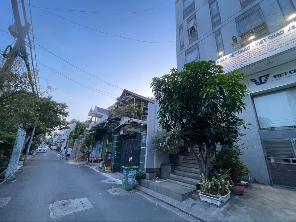 Nhà 3 Tầng Mặt Tiền Trung Mỹ Tây Q12 - 150m², 9 Tỷ, Dòng Tiền 12 Triệu/Tháng