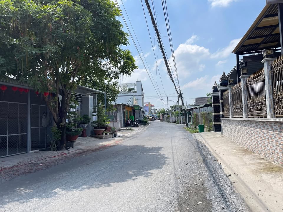 Nhà 112m² Lộ Nhựa - Gần Chợ Nhị Bình, Tiền Giang - 1.4 Tỷ