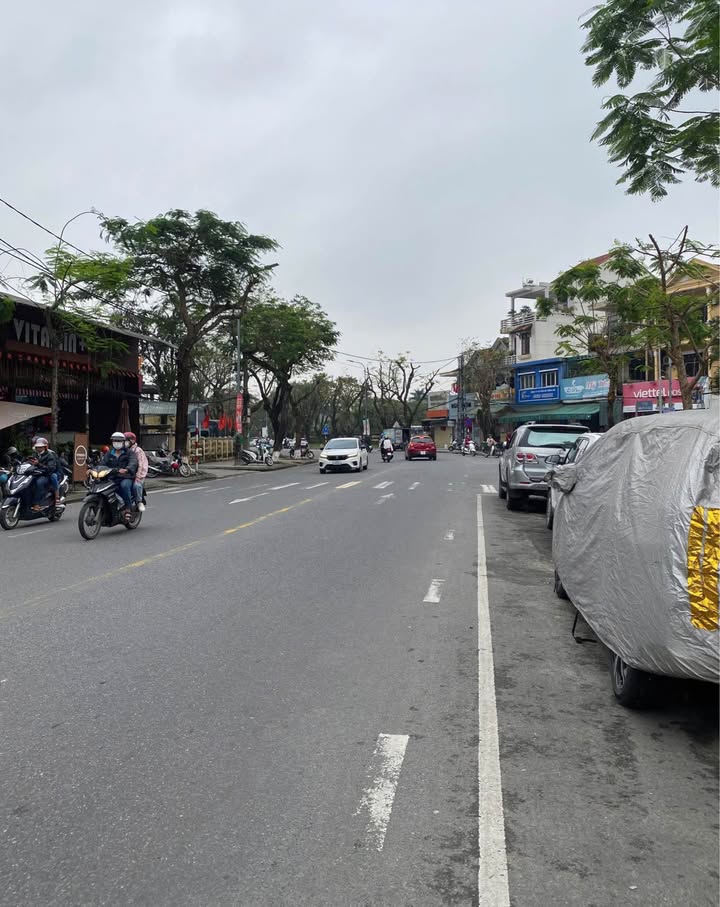 Nhà 72.8m² kiệt 99 Nguyễn Huệ, Huế - Kinh doanh trọ, 3.x Tỷ