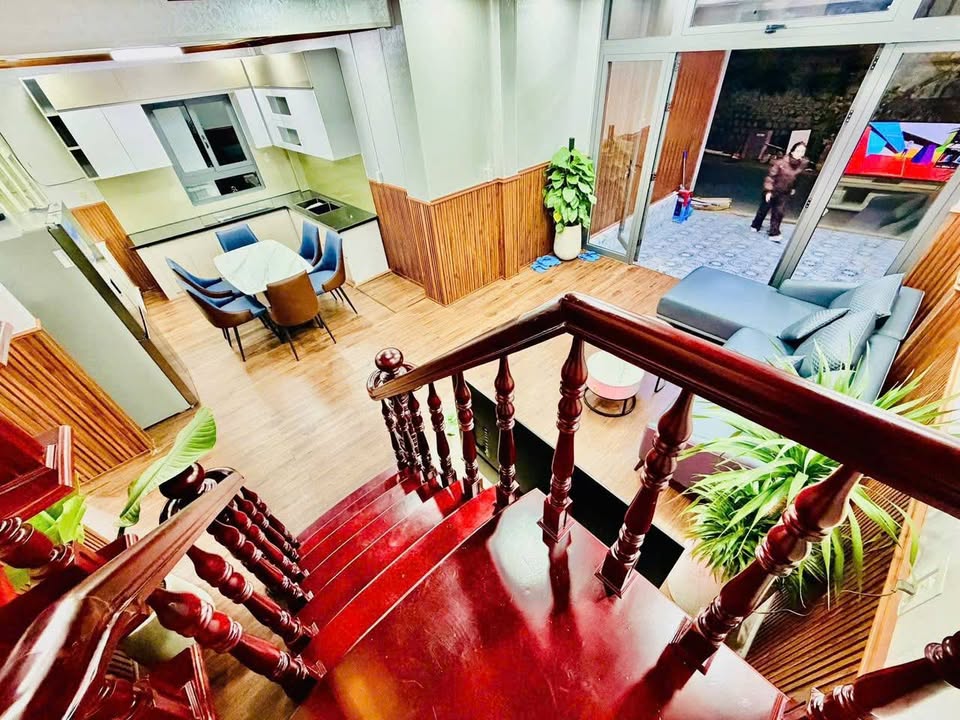 Nhà Mặt Tiền Đường Nhựa 78m² Phường 5 Đà Lạt - Sổ Hồng Riêng, Giá 7.5 Tỷ