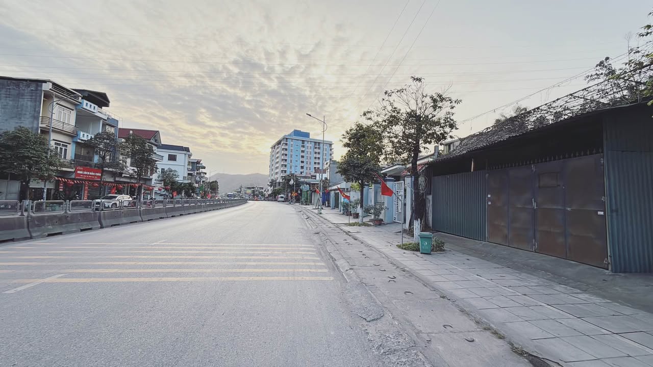 Đất nền mặt đường KM7 Quang Hanh - Kinh doanh sầm uất 218m², nở hậu