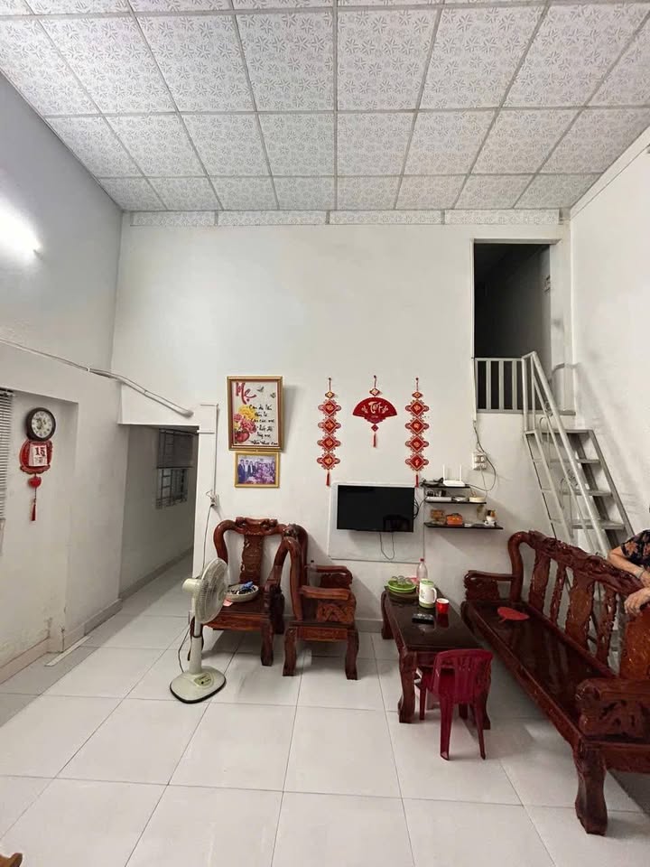 Nhà Nguyên Căn Đường Bình Chuẩn 63, Thuận An - Giá 4 Triệu, Sẵn Sàng Ở Ngay