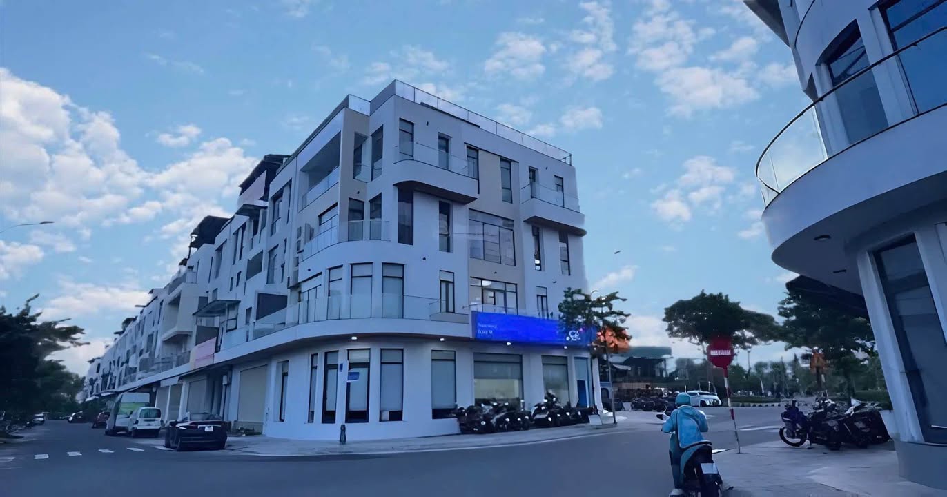 Cho thuê Shophouse Mặt tiền Nguyễn Sinh Sắc, Liên Chiểu - 560m², 30-50 Triệu