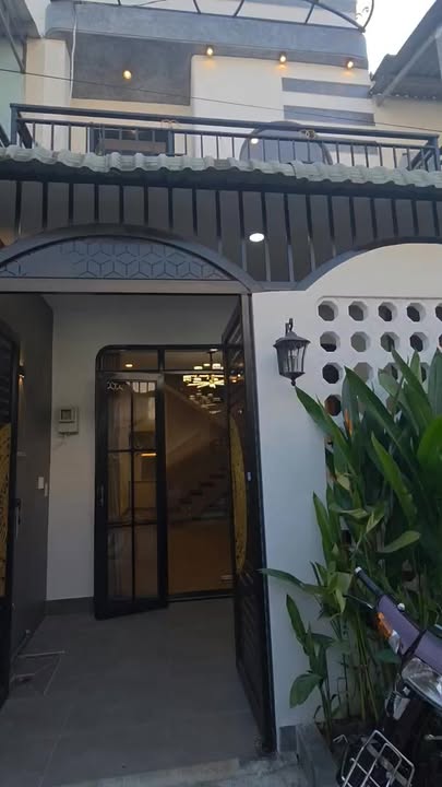 Nhà 2 Tỷ 1 Quận 12 - Sổ Hồng Riêng, Xe Hơi Tận Nhà