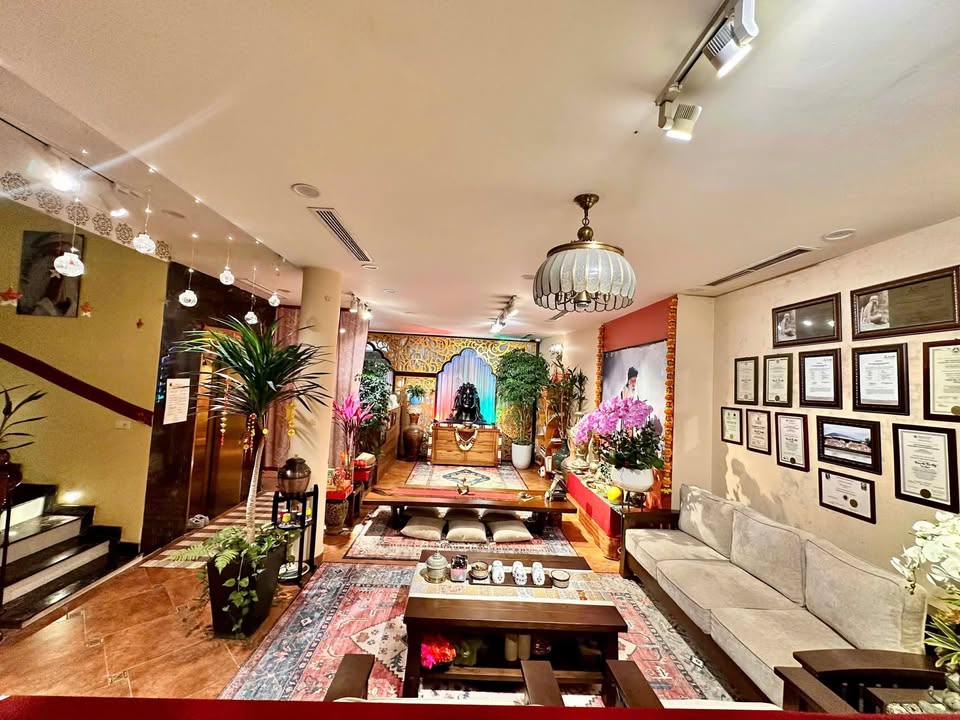 Bán gấp nhà liền kề Lê Văn Lương, Đống Đa 100m² - 39 tỷ