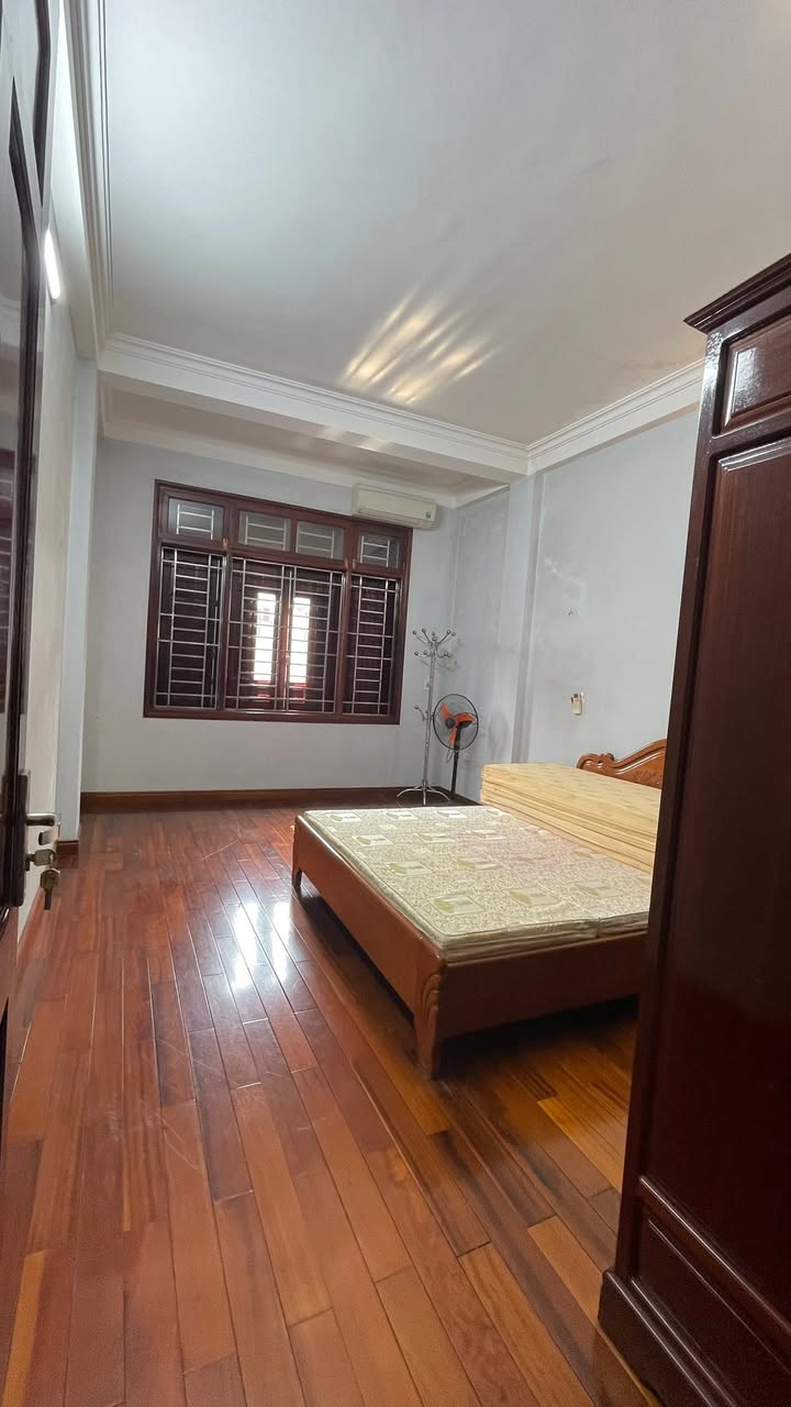 Nhà 4 Tầng Full Đồ, Oto Đỗ Cửa - Cho Thuê Gấp Phường Phương Canh