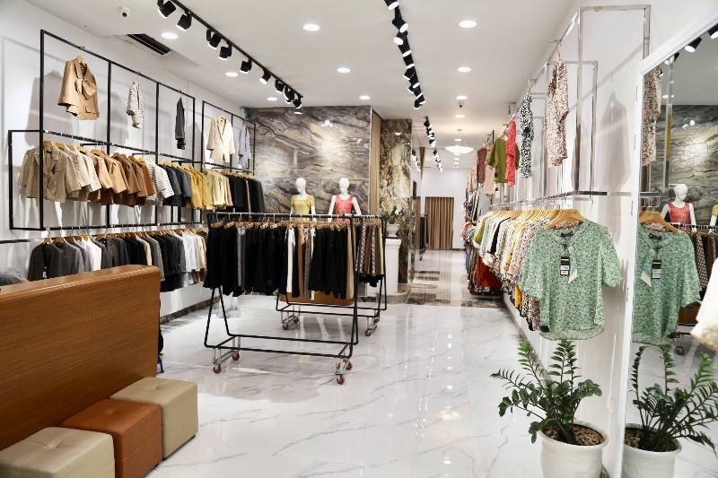 Cho thuê Tòa nhà 6 tầng MT 6m, Bà Triệu, Hai Bà Trưng - Sẵn Sàng Kinh Doanh