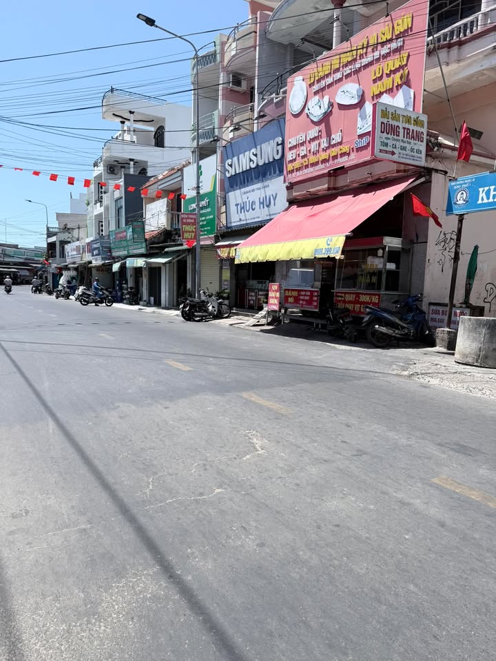 Nhà Mặt Tiền Kinh Doanh Đường Bến Chương Dương, La Gi - 4.8 Tỷ