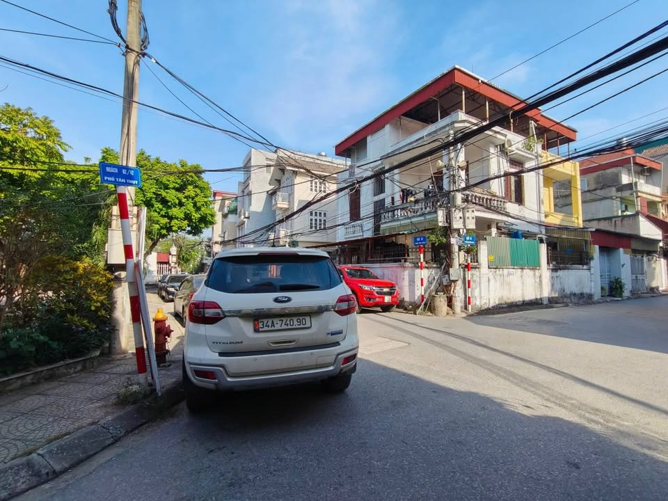 Nhà 5 Tầng Nguyễn Lam, Long Biên - 33m² Sổ Đỏ, Ô Tô Đỗ Cửa, Giá 7 Tỷ