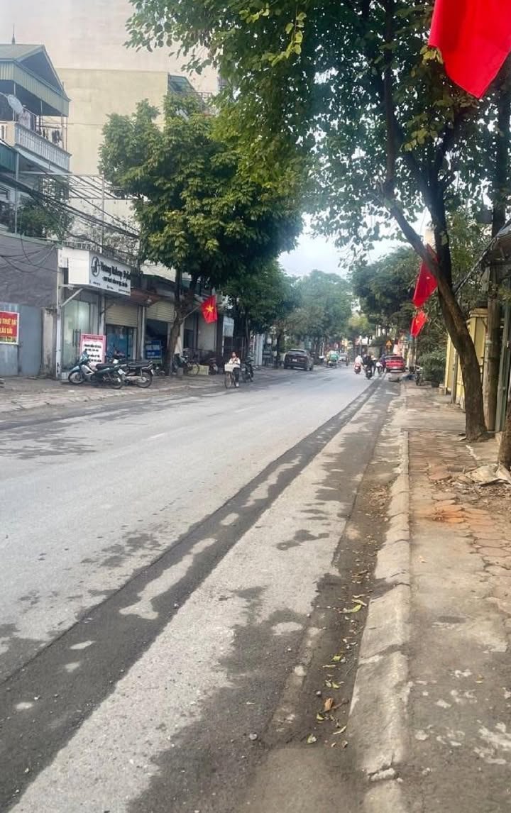 Nhà Mặt Phố Vân Trì Đông Anh - 95m² Vỉa Hè Rộng - Kinh Doanh Đa Ngành