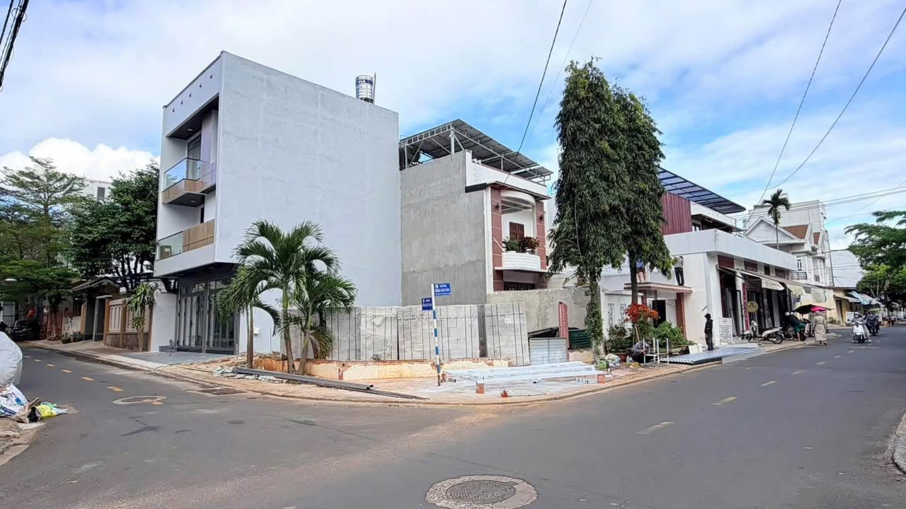 Đất góc 2MT Trần Cao Vân, BMT - 100m², 6.3 tỷ, tặng thiết kế quán cafe