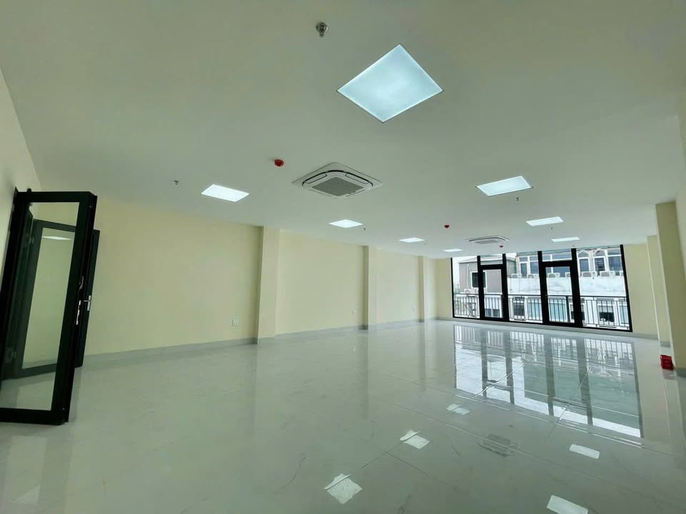 Văn Phòng Triệu Việt Vương 70m² - 2 Thoáng Sáng Giá 14 Triệu