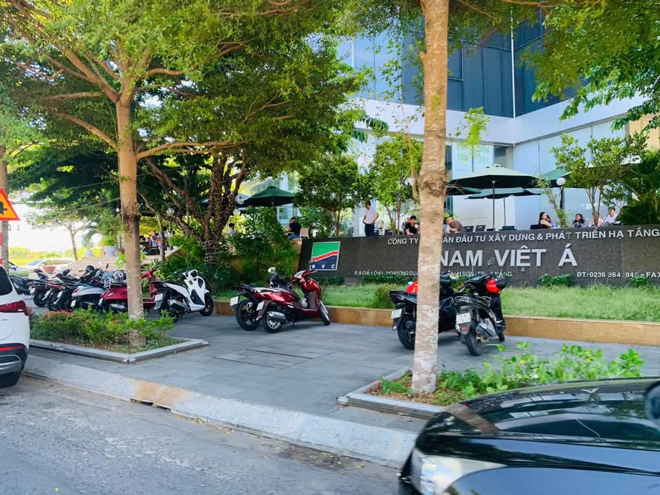 Bán Gấp Đất Mặt Tiền Nguyễn Đình Chiểu 105m² - Giá 8.3 Tỷ