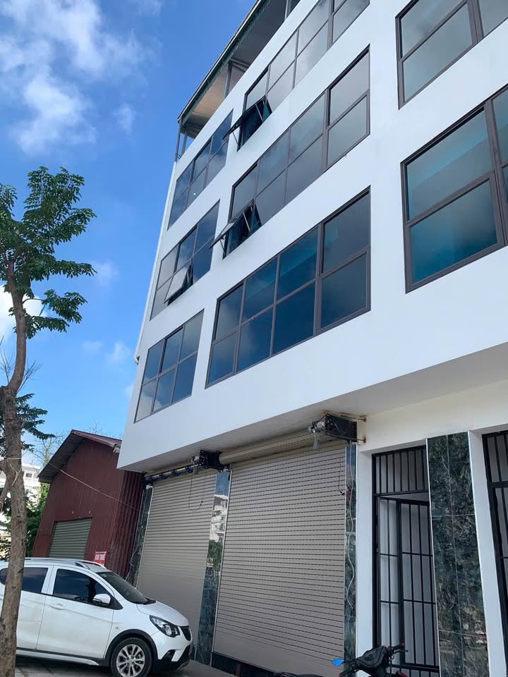 Cho thuê mặt bằng kinh doanh 90m² mặt tiền đường lớn, Gia Lâm - Giá 15 triệu