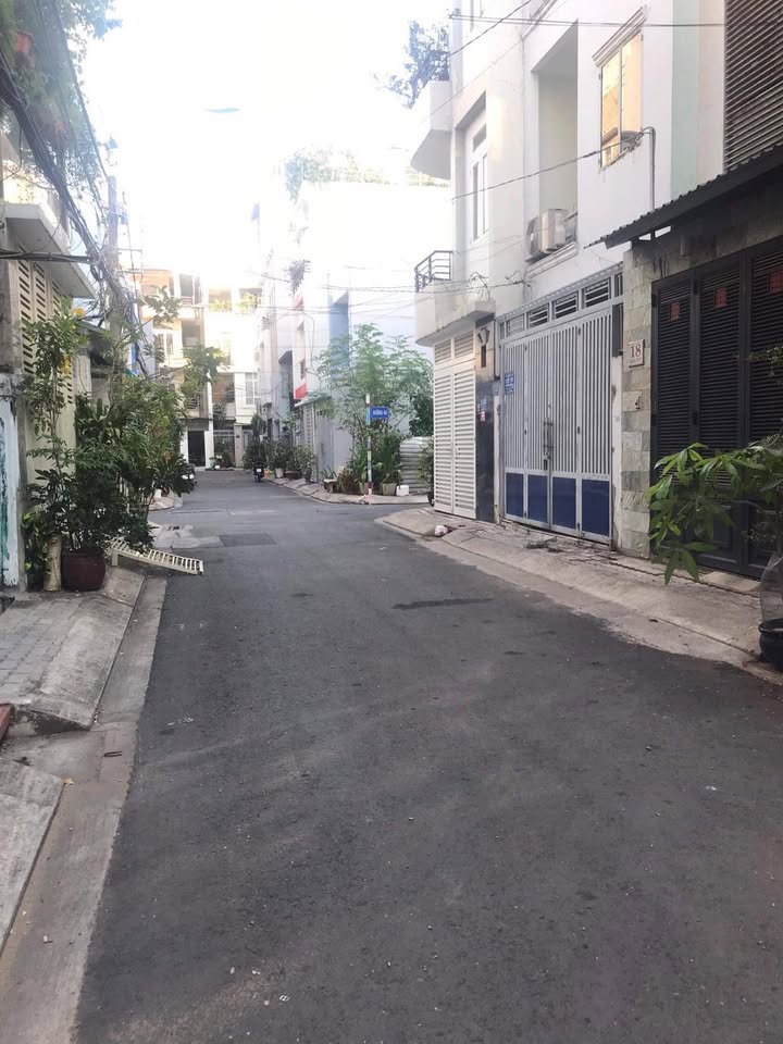 Nhà Riêng Quận 7 60m² giá 11.5 tỷ - Chính Chủ Bán, Sổ Hồng Sẵn!