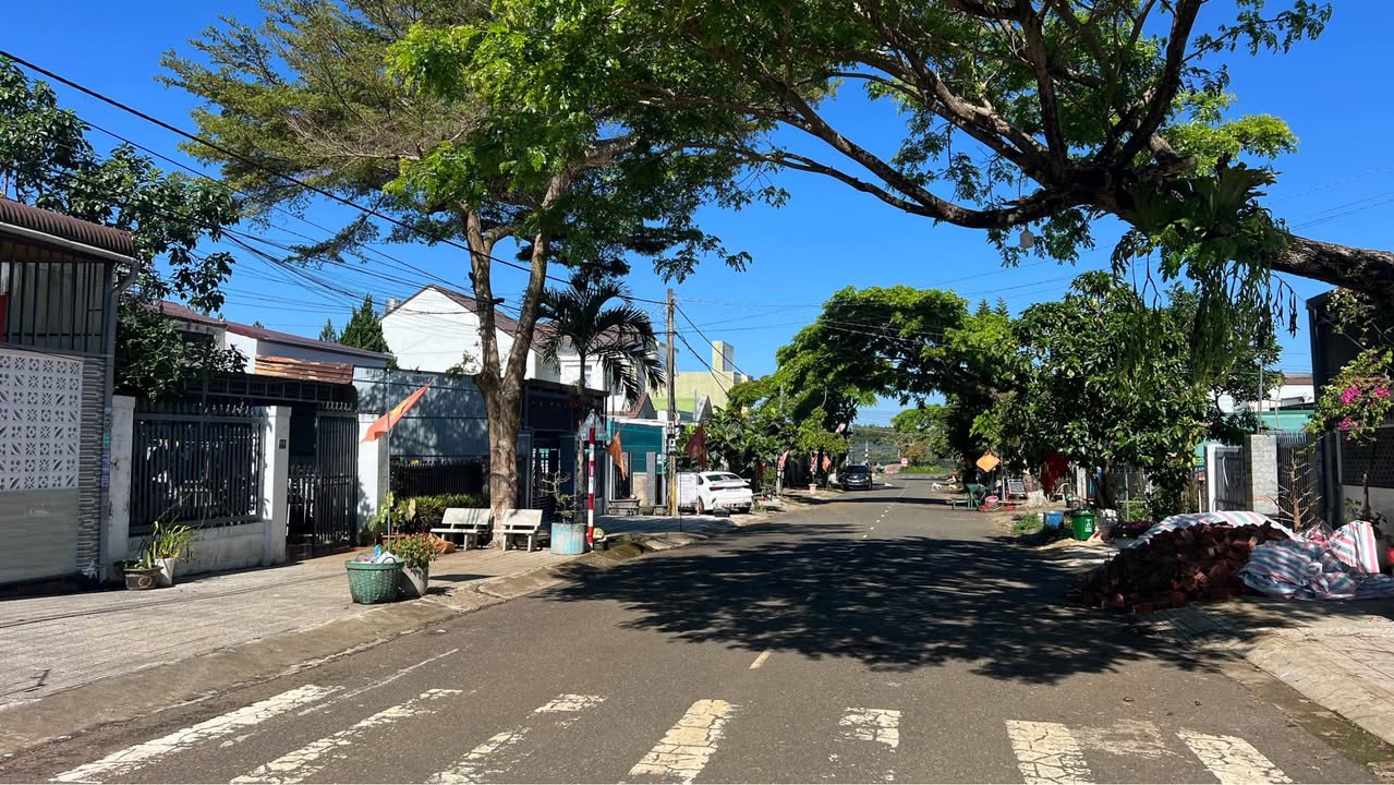 Nhà Góc 2 Mặt Tiền 176m² Khu Phạm Ngọc Thạch - Giá 4.9 Tỷ