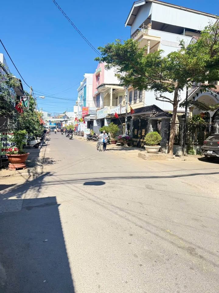 Nhà 2 Mặt Tiền Kinh Doanh Đắc Lợi - 150m² Thị Trấn Liên Nghĩa, Đức Trọng