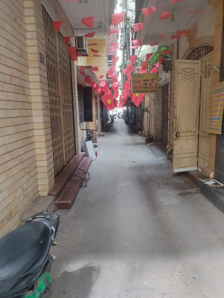 Nhà Lô Góc Lương Khánh Thiện 50m² - 6 Tầng Kinh Doanh, Ô Tô Đỗ Cửa - 12 Tỷ