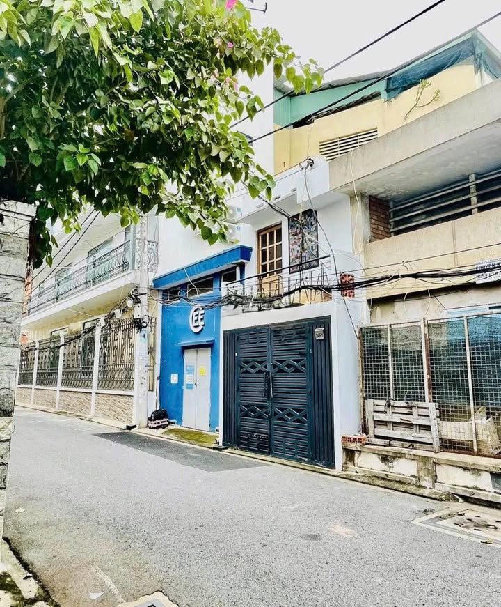 Nhà HXH Hoàng Văn Thụ, Tân Bình - 46m², 2PN, Giá 15 Triệu