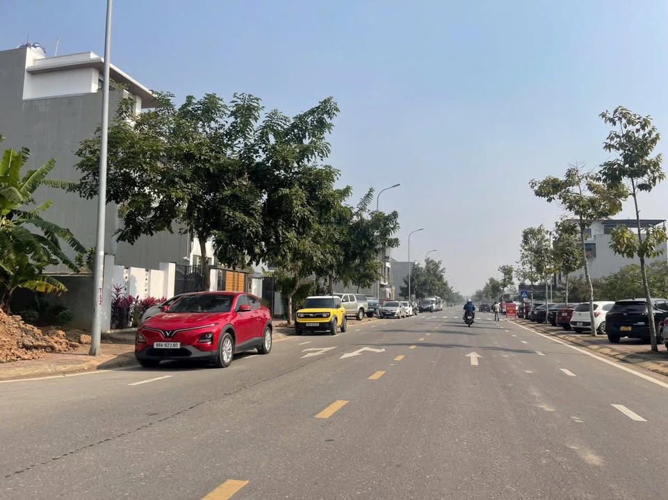 Đất nền KĐT Nam Vĩnh Yên 95m² - Mặt tiền 21m, Sổ đỏ sẵn sang