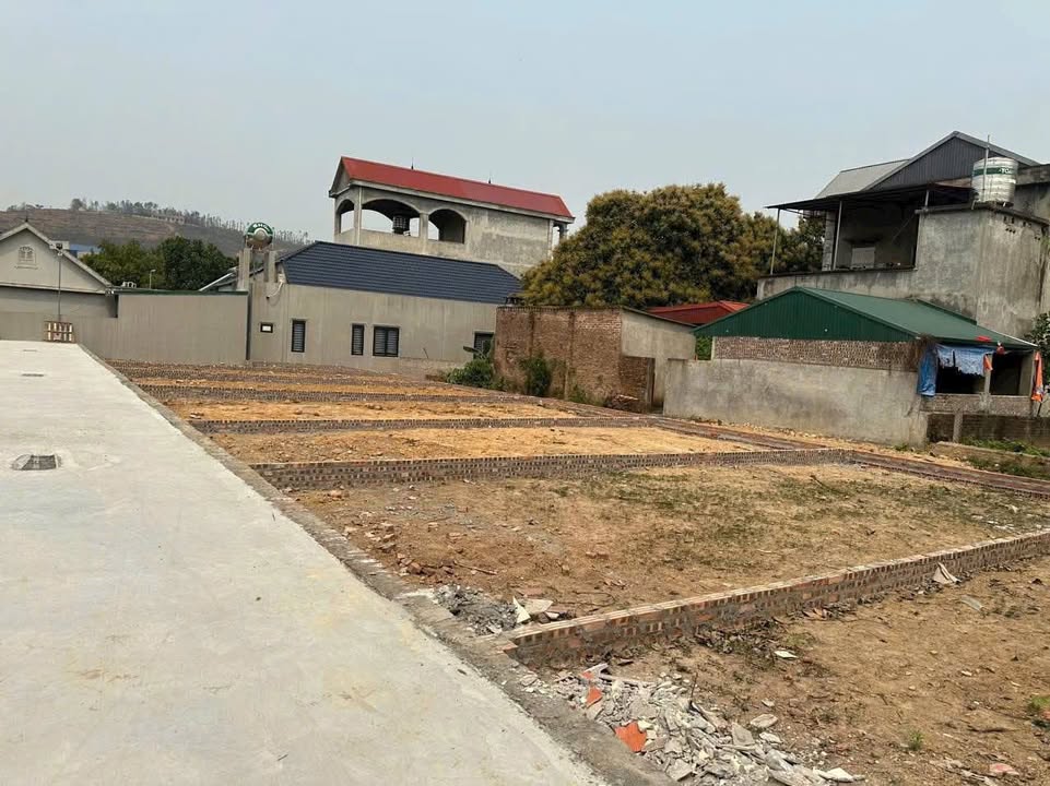 Đất Nền Phúc Yên 61m² - Sổ Hồng Sẵn - Gần Trường Học Giá Hơn 1 Tỷ