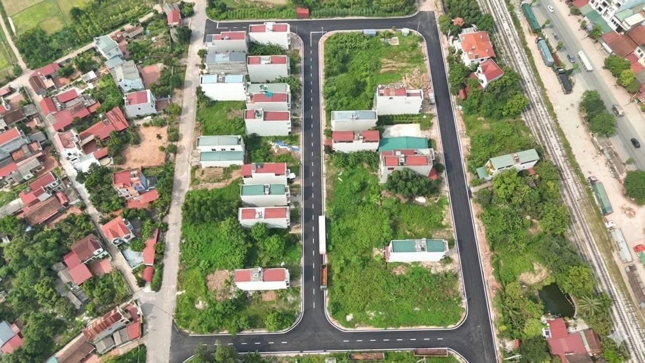 Đất nền Long An 90m² KDC Sau Ga - Giá 1 Tỷ XXX - Sổ Đỏ Sẵn Sàng