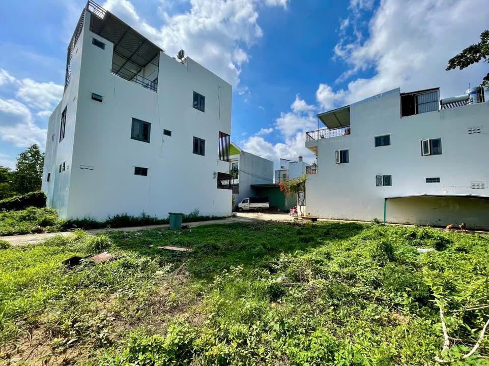 Đất Lô Góc 403m² Full Thổ Cư, 3 Mặt Tiền Hẻm 72 Xuân Lạc, Nha Trang - Giá 7.5 Tỷ