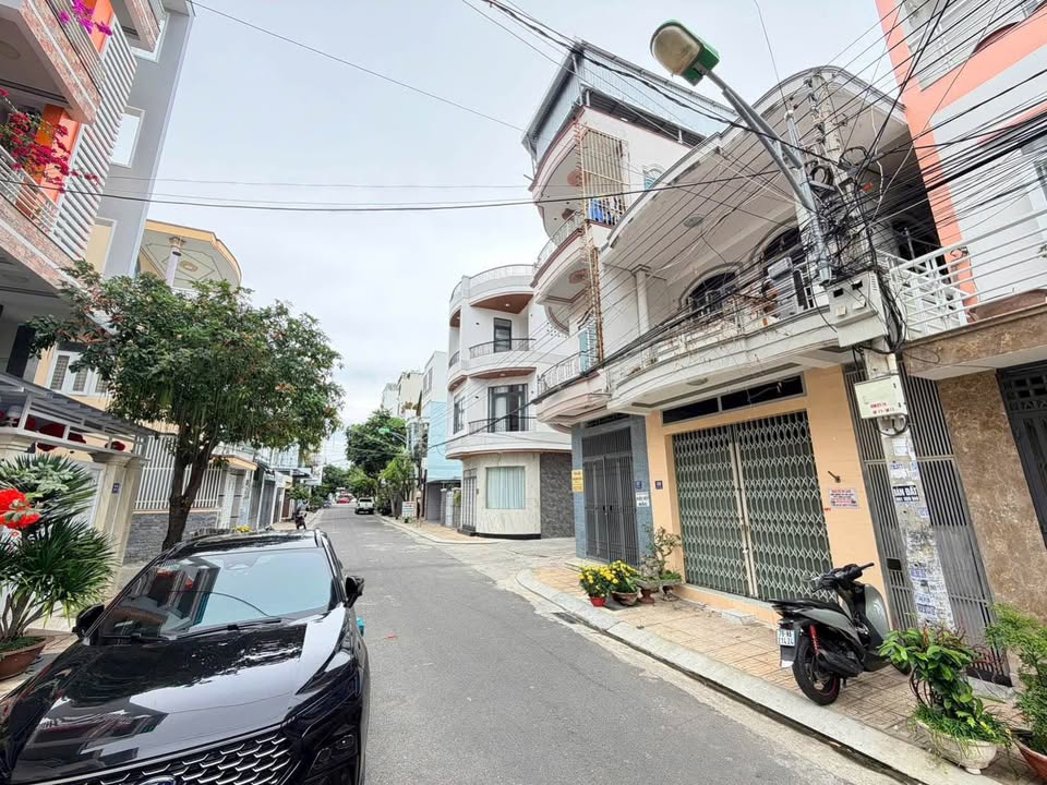 Nhà Phố Phan Vinh Nha Trang 97.5m² - Kinh doanh/Ở, 3PN, Giá 9.6 Tỷ