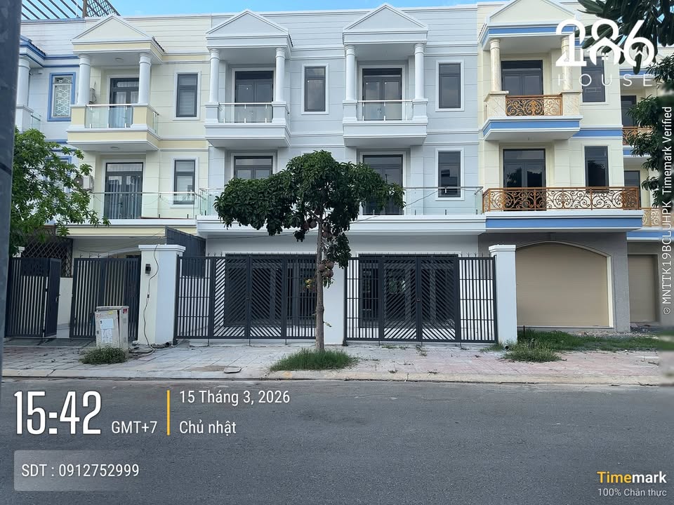 Cho thuê Nhà Phố Đường D1 KDT Phúc Đạt, Thủ Dầu Một - 555m² Kinh Doanh Đa Ngành