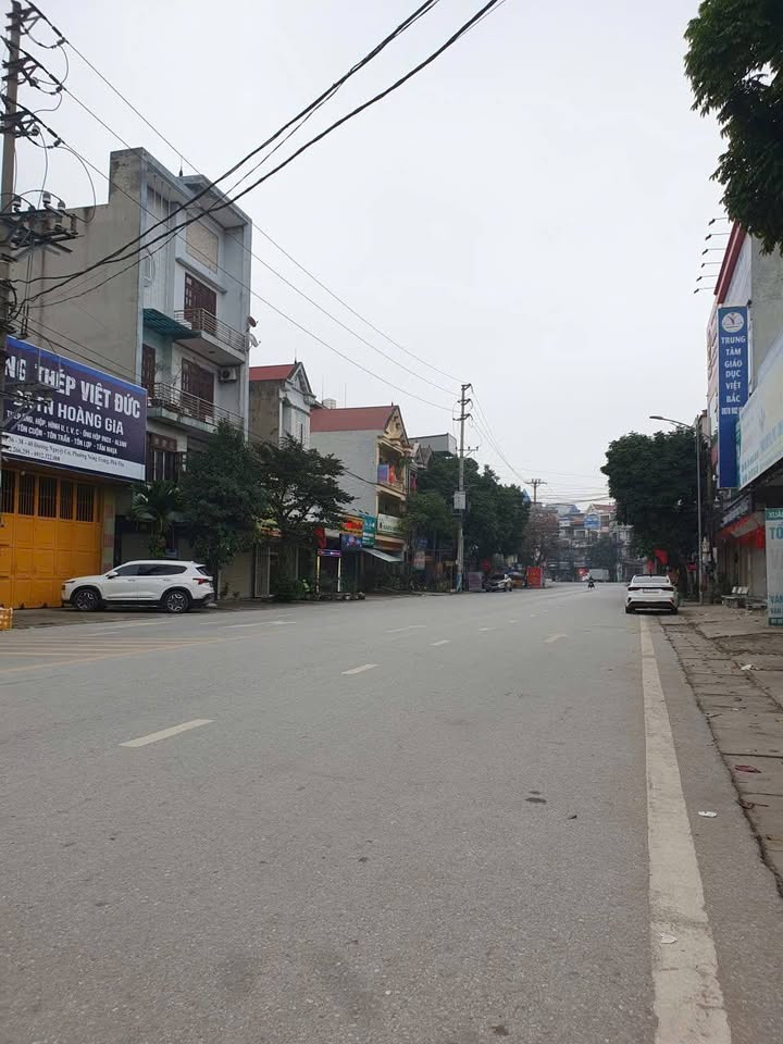 Bán Đất Tặng Nhà Cấp 4 - 108m² Đường Nguyệt Cư, Việt Trì - Giá 4 Tỷ