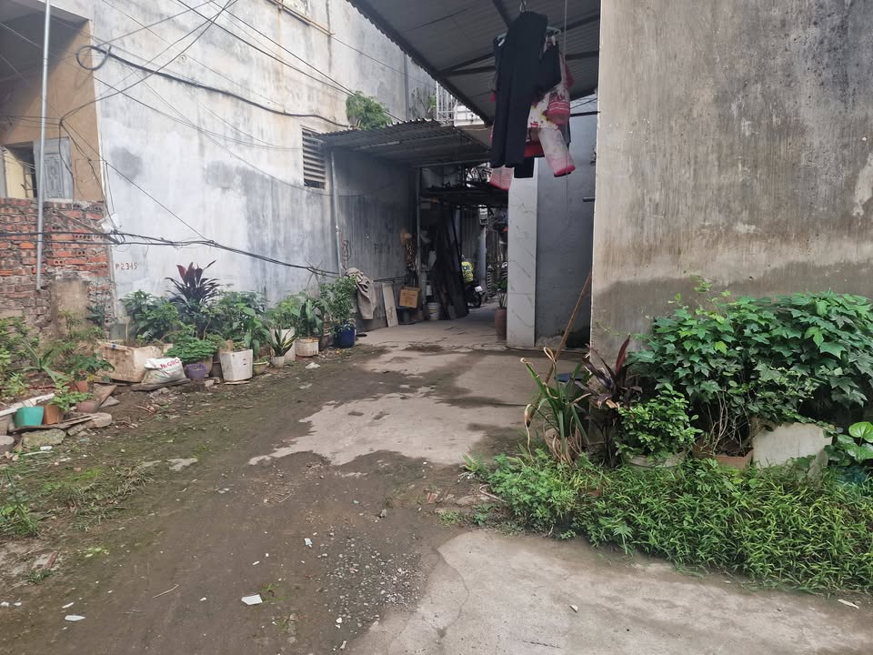 Đất Nền Định Công 96m² - Mặt Tiền Rộng, Ô Tô Đỗ Cửa, Giá 6.45 Tỷ